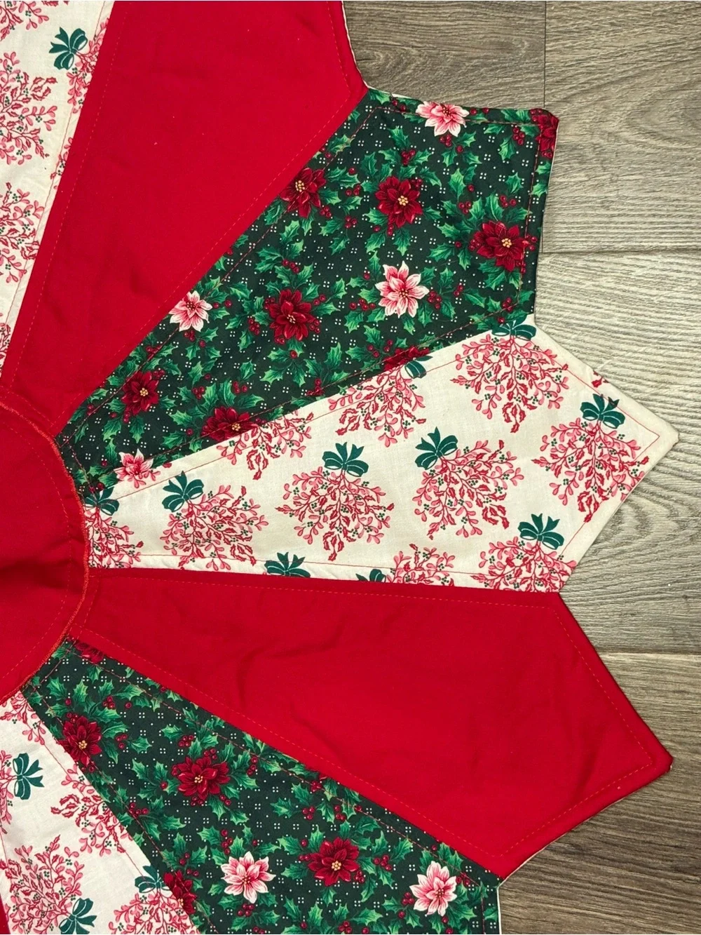 VTG Large Quilted Beautiful Multi Design Christmas Fabric Table Decor Placemat